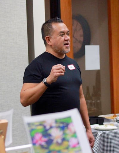 Gallery photo 4 of Jun Jamosmos Live Stage Painter-Artist