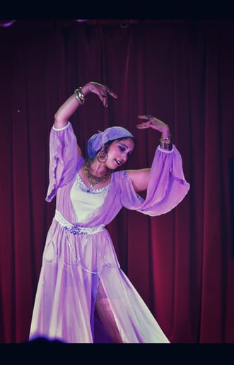 Gallery photo 4 of Jamila