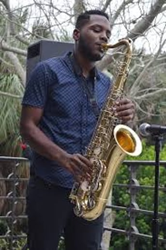 Gallery photo 1 of Justin Green