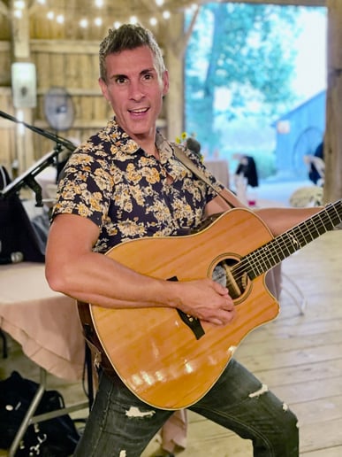 Gallery photo 2 of Justin Plet Music