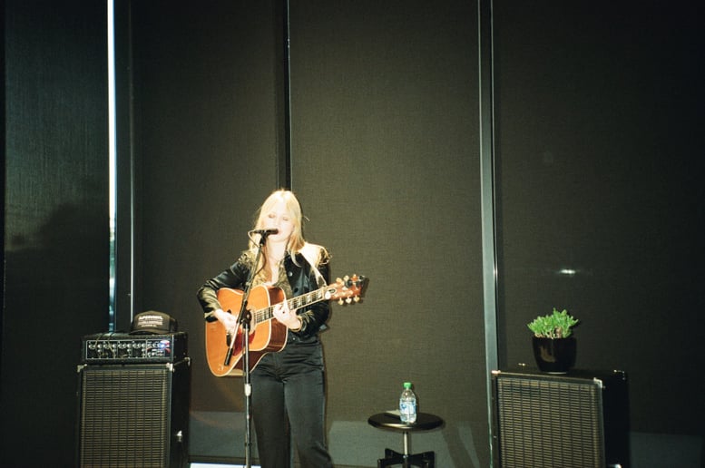 Gallery photo 2 of Justine Dorsey