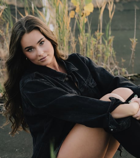 Gallery photo 7 of Justine Ewald