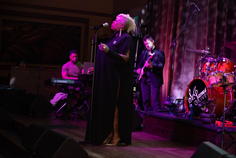 Gallery photo 1 of JustKiesha & Vibe Theory Band
