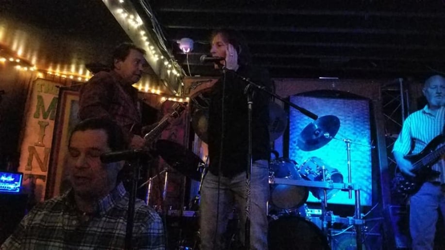 Gallery photo 10 of JZC House Band