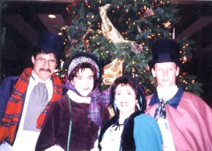 Gallery photo 1 of Kaleidoscope Carolers