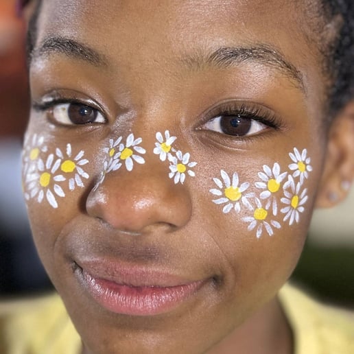 Gallery photo 6 of Kaleidoscope Face Art