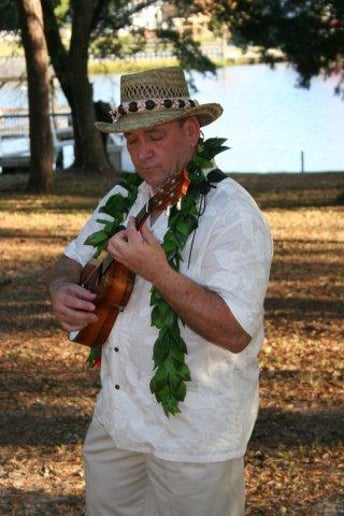 Gallery photo 2 of Kamaka Bob