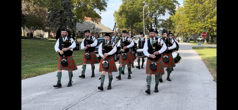 Gallery photo 2 of Kansas City Bagpiper