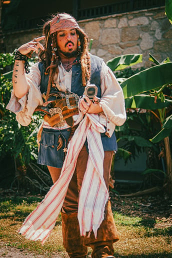 Gallery photo 6 of Jonathan Kaplan as Jack Sparrow
