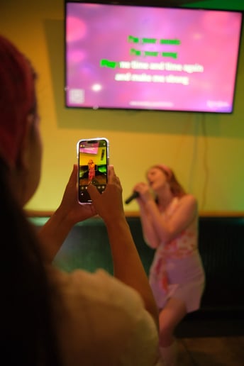 Gallery photo 6 of Karaoke Florida