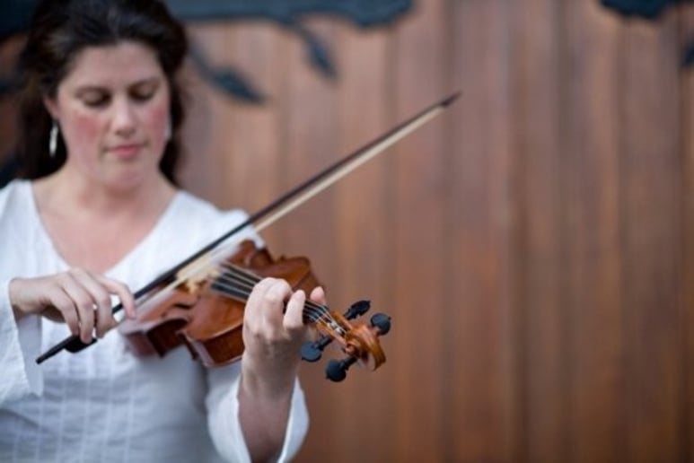 Gallery photo 1 of Karen Burciaga, violinist and fiddler
