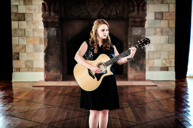 Gallery photo 9 of Kari Smith Music