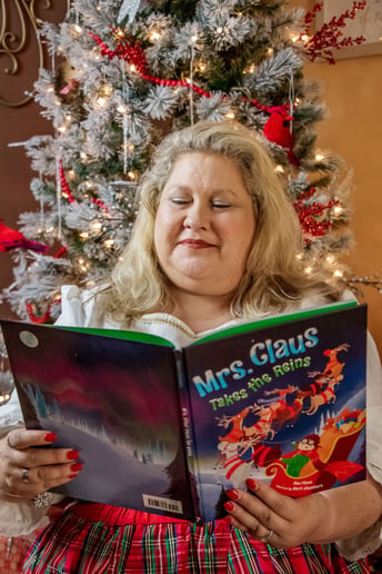 Gallery photo 4 of Karyn Claus