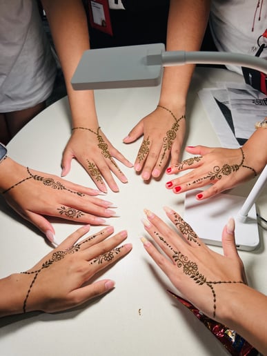 Gallery photo 2 of Kashi Henna