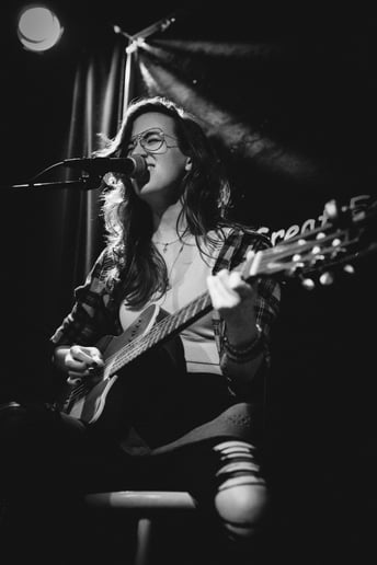 Gallery photo 1 of Kat Steeves