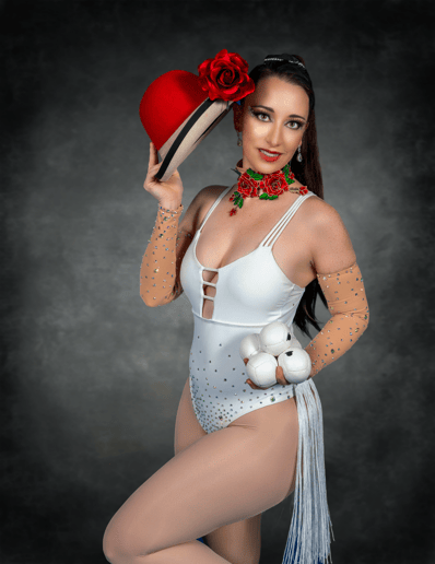 Gallery photo 5 of Kathryn Carr Juggler