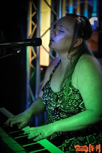 Gallery photo 4 of Katie Ann