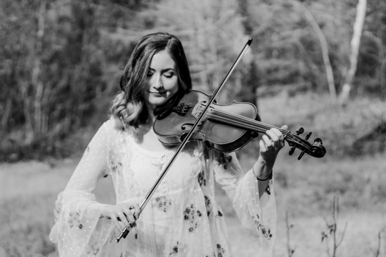 Gallery photo 3 of Katy Herndon - Violinist