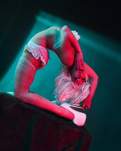 Gallery photo 3 of Katy Mikelle