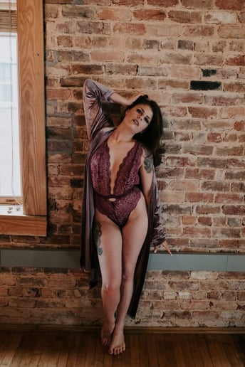 Gallery photo 10 of Kayla Douglas