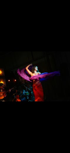 Gallery photo 4 of Kayla Meirelles