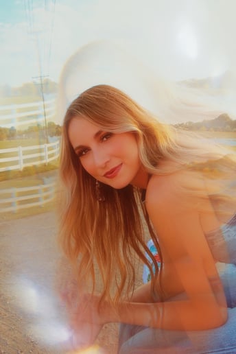 Gallery photo 1 of Kaylyn Sahs