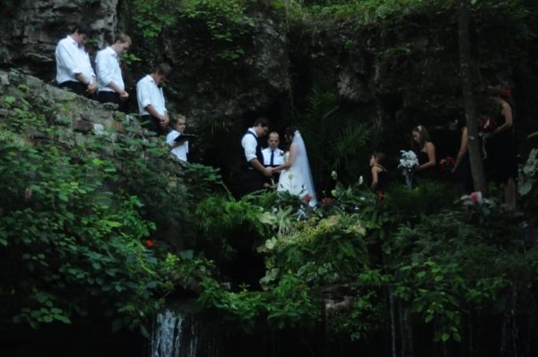 Gallery photo 2 of KC Wright Weddings KC Wright/Wedding Officiant