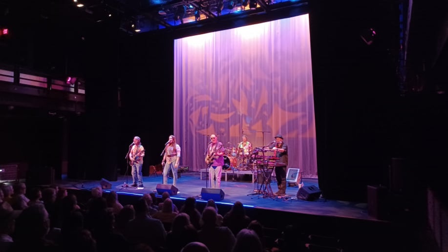 Gallery photo 4 of Keep On Truckin'