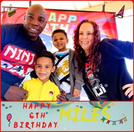 Gallery photo 6 of Keeping up with the Joneses Photo Booth