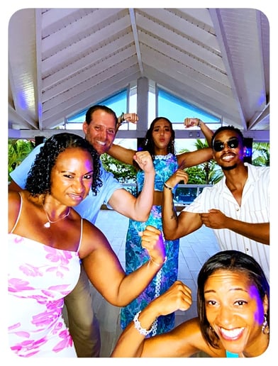 Gallery photo 9 of Keeping up with the Joneses Photo Booth