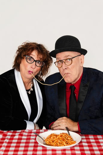 Gallery photo 8 of Lady Sarah & Keith Fields - The Magic Soiree
