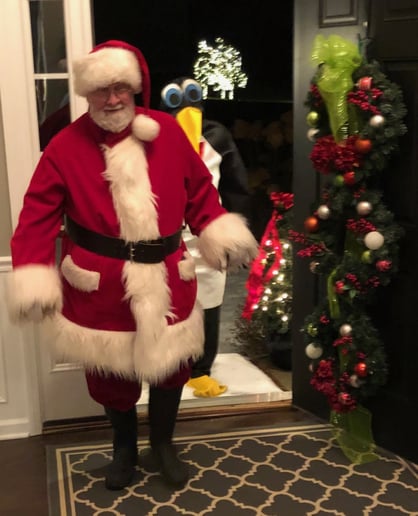 Gallery photo 4 of Holiday Santa with Keith Kringle