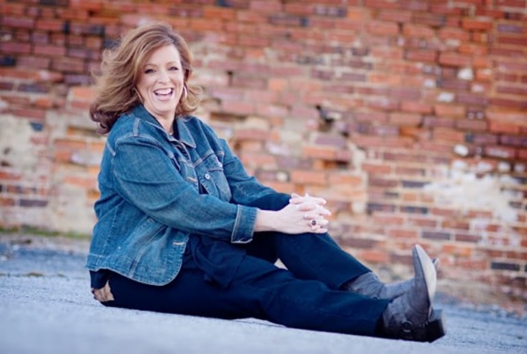 Gallery photo 10 of Kelly Swanson, Comedian/ Motivational Speaker