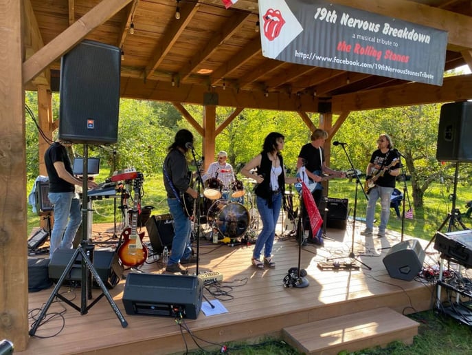 Gallery photo 10 of Kelly & the Poor Boys female-fronted CCR