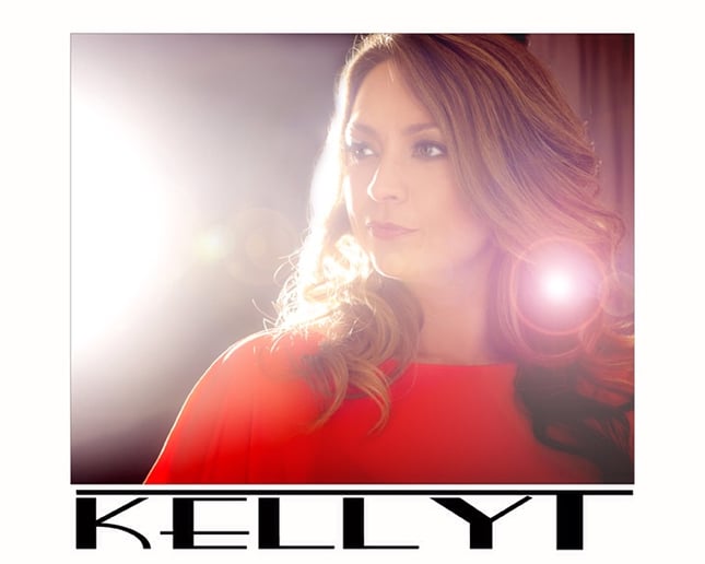 Gallery photo 3 of KellyT