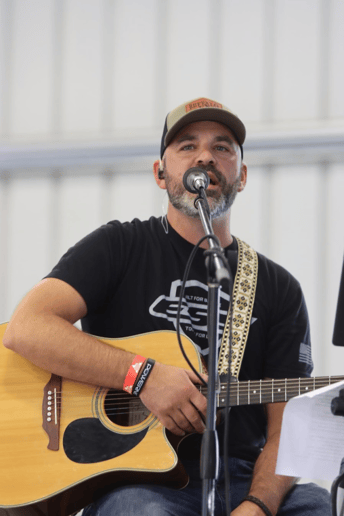 Gallery photo 1 of Ken Cooper - Acoustic Performer