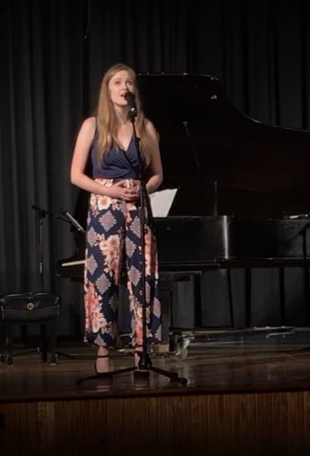 Gallery photo 1 of Kendra Perry Performance