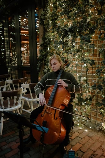 Gallery photo 7 of Kendra’s Cello