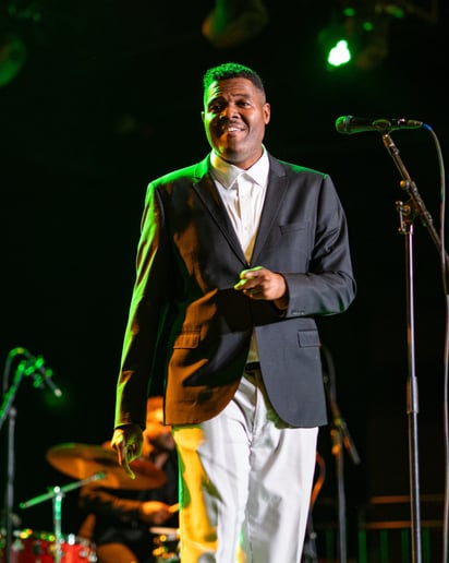 Gallery photo 3 of Kenny DeShields