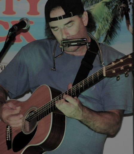 Gallery photo 9 of Kenny Holcomb