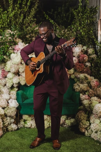 Gallery photo 2 of Rudy Lafrance: Interactive Roaming Wedding Guitarist