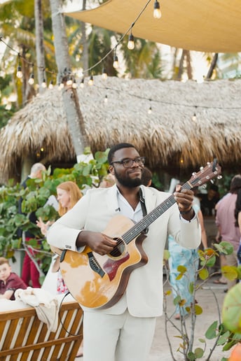 Gallery photo 4 of Rudy Lafrance: Interactive Roaming Wedding Guitarist