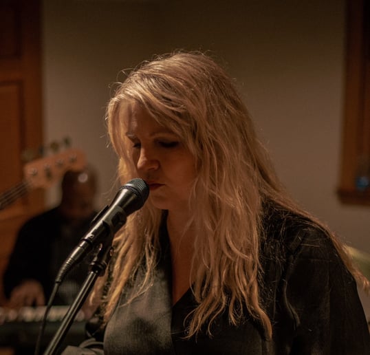 Gallery photo 1 of Keri Davis and Magnolia Soul