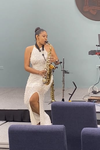 Gallery photo 8 of Keturah | Flute & Sax – Pop, R&B & Contemporary