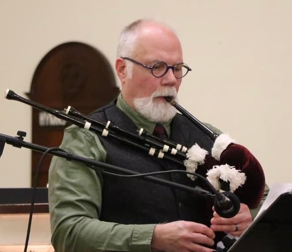 Gallery photo 9 of Kevin Angus - Bagpiping
