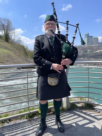 Gallery photo 10 of Kevin Angus - Bagpiping