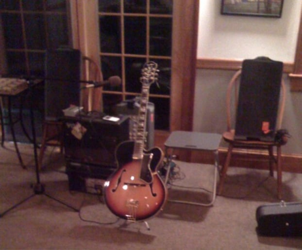 Gallery photo 1 of Kevin Jones & iBand