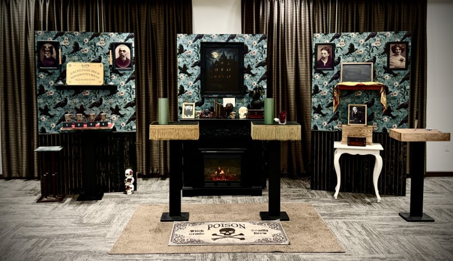 Gallery photo 1 of Kik & Rosewood