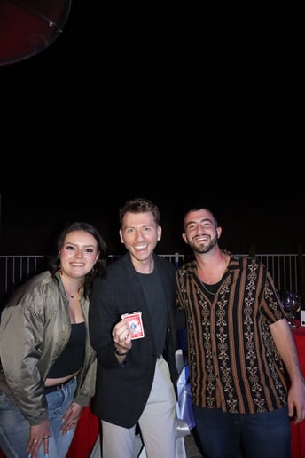 Gallery photo 2 of Kevin Warren Illusionist