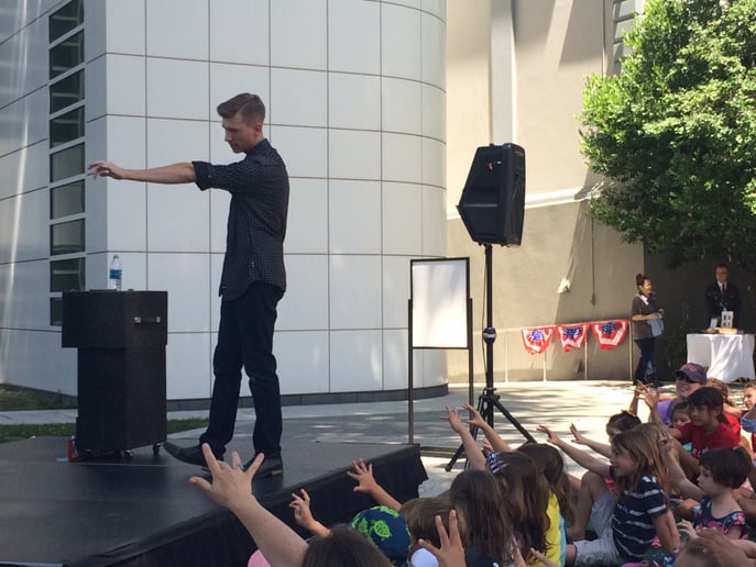 Gallery photo 10 of Kevin Warren Illusionist